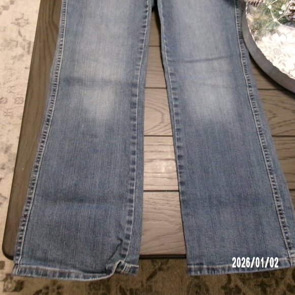 Calvin Klein Jeans Women's 10x30  Blue Boot Cut Medium Wash Denim Jeans - Picture 4 of 7